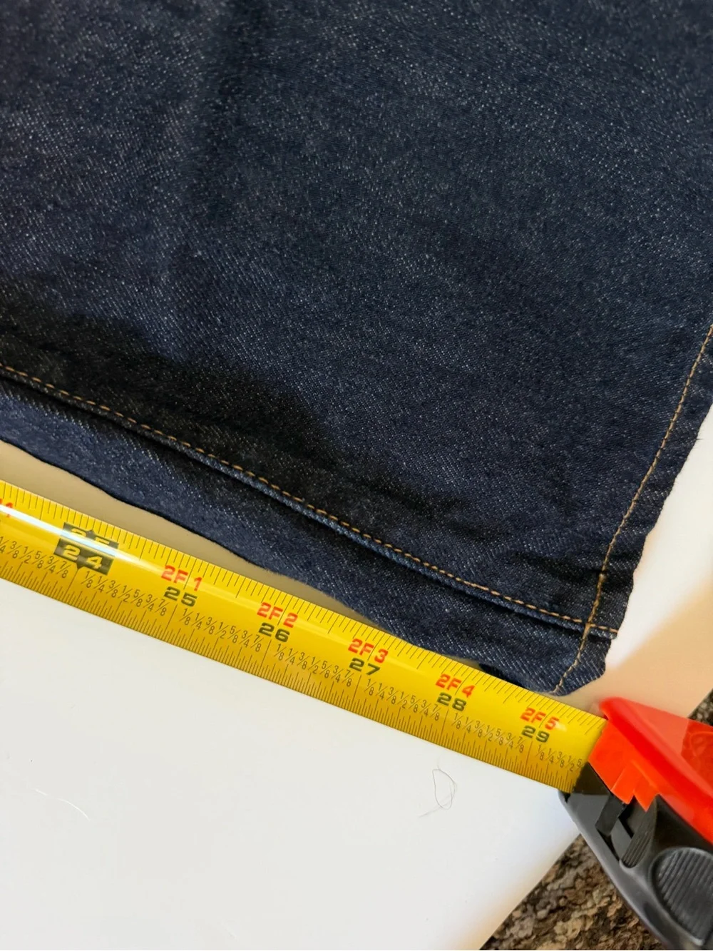 Classic Men's Dark Blue Straight-Leg Jeans